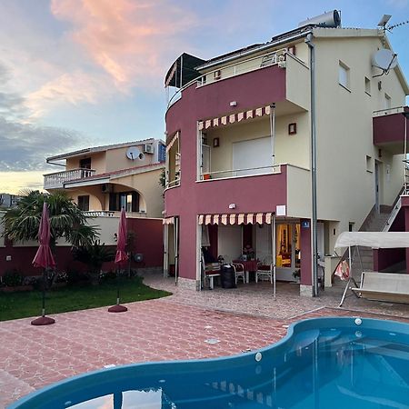 Apartments Villa Stella Maris 로고즈니차 외부 사진