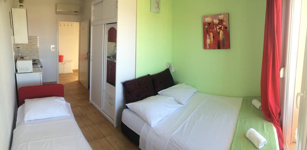 Apartments Villa Stella Maris 로고즈니차 객실 사진